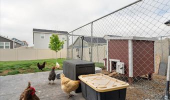 608 Apex Trl, Ault, CO 80610