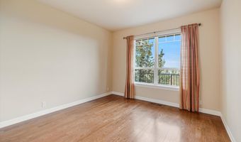 3269 NW Fairway Heights Dr, Bend, OR 97703