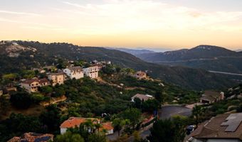 28451 Sandhurst Way, Escondido, CA 92026