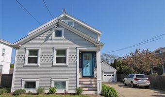 28 W Narragansett Ave, Newport, RI 02840