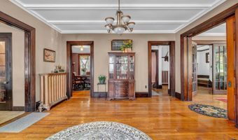 21 Laurel Ave, Auburn, ME 04210