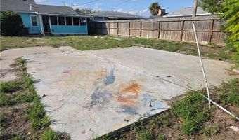 325 S Saunders St S, Aransas Pass, TX 78336