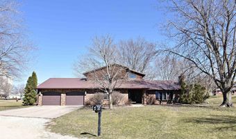 335 2nd St S, Winthrop, IA 50682