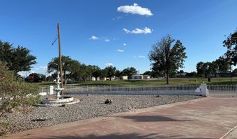 802 W Jj Clark Dr, Artesia, NM 88210