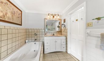 83 CARAVEL Dr, Bear, DE 19701