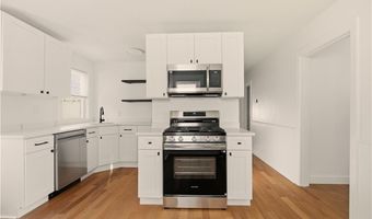 292 Sowams Rd, Barrington, RI 02806