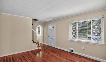 5915 RYLAND Dr, Bethesda, MD 20817