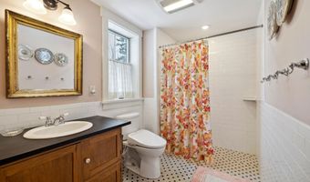 118 Gills Rd, Barnard, VT 05031