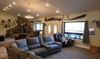 191 Clear Creek Rd, Cascade, ID 83611
