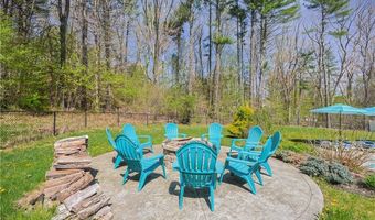 545 Central St, Burrillville, RI 02839
