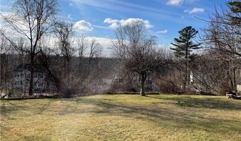 27 Oxford Rd, Cumberland, RI 02864