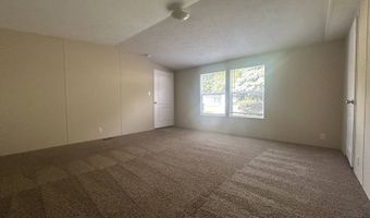 783 Amherst Ln, Almont, MI 48003