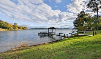 2543 Harbor View Rd, Camden, SC 29020