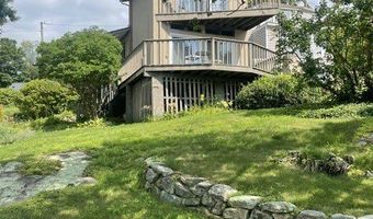 102 Riverview Ave, Branford, CT 06405