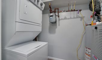 7518 SNOWPEA Ct #B, Alexandria, VA 22306