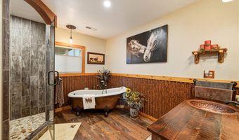 201 Flatiron Dr, Buffalo, WY 82834
