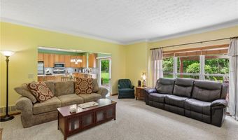 1250 Orchard Glen Dr, Amherst, OH 44001