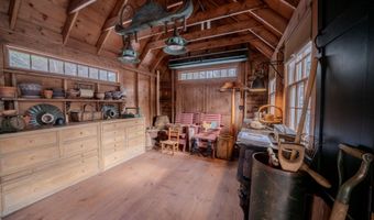 48 Old Searsport Ave, Belfast, ME 04915