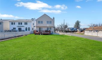 133 Wentworth Ave, Albertson, NY 11507