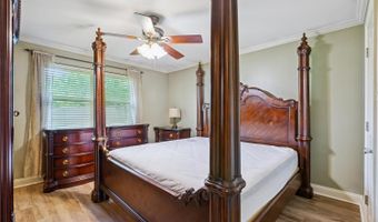 1614 Brookhollow Dr, Baton Rouge, LA 70810