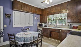 7697 Freedom Rd, Branchville, SC 29432