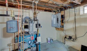 82 Garland Ave, Cranston, RI 02910