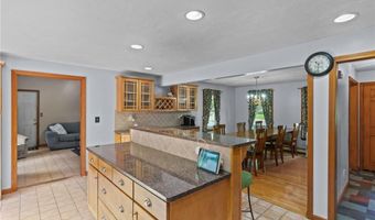 394 Maureen Cir, Burrillville, RI 02839