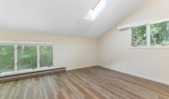 9 Evergreen Ln, Brattleboro, VT 05301