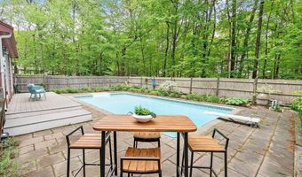170 Picnic St, Boxborough, MA 01719