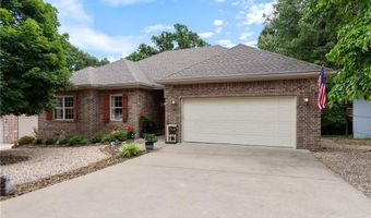 18 Yarmouth Dr, Bella Vista, AR 72715