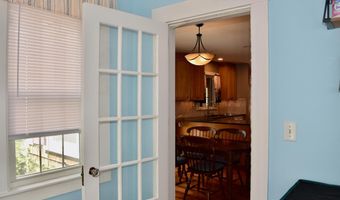 99 S Main St, Acushnet, MA 02743