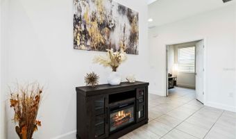 5653 DEL CORONADO Dr, Apollo Beach, FL 33572