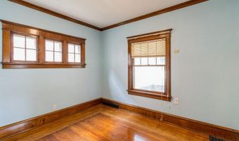 615 Kellogg Ave, Ames, IA 50010