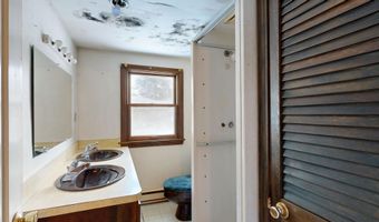 139 Fletcher Rd, Auburn, ME 04210