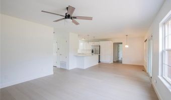 522 Tiger Blvd, Bentonville, AR 72712
