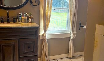 290 WOODS Rd, Abbottstown, PA 17301