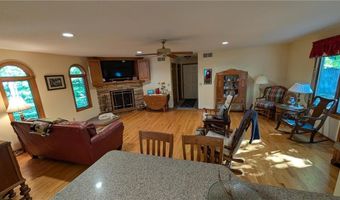 27800 Kent Ct, Chisago City, MN 55013