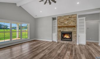 741 8th St NE, Arab, AL 35016