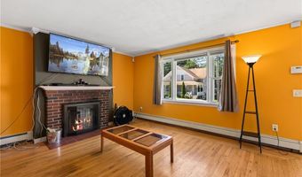 389 Great Rd, Lincoln, RI 02865