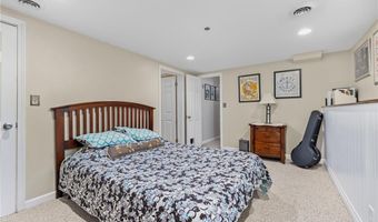 11 Nichole Ln, Coventry, RI 02816