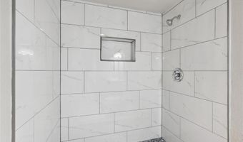 556 Hawthorne Dr, Allen, TX 75002