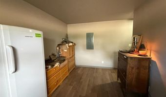106 Bennett Creek Rd, Clark, WY 82435