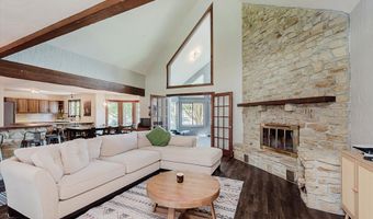 8414 Gallant Fox Dr, Indianapolis, IN 46217