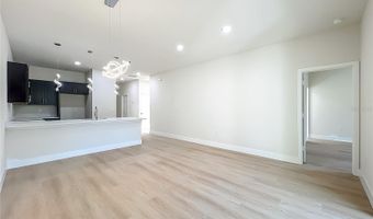 356 W 4TH St, Apopka, FL 32703