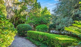 2301 Hermitage Rd, Beaufort, SC 29902