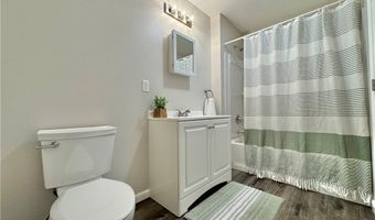 406 S Raccoon Rd, Austintown, OH 44515