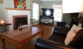 703 Maple St, Alexandria, MN 56308