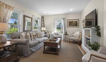 22 School St Mystic, Stonington, CT 06355