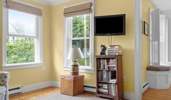 20 Lincoln St, Jamestown, RI 02835