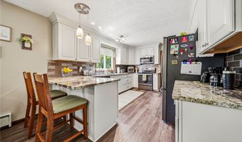 4008 Mannwood Rd, Ashtabula, OH 44004